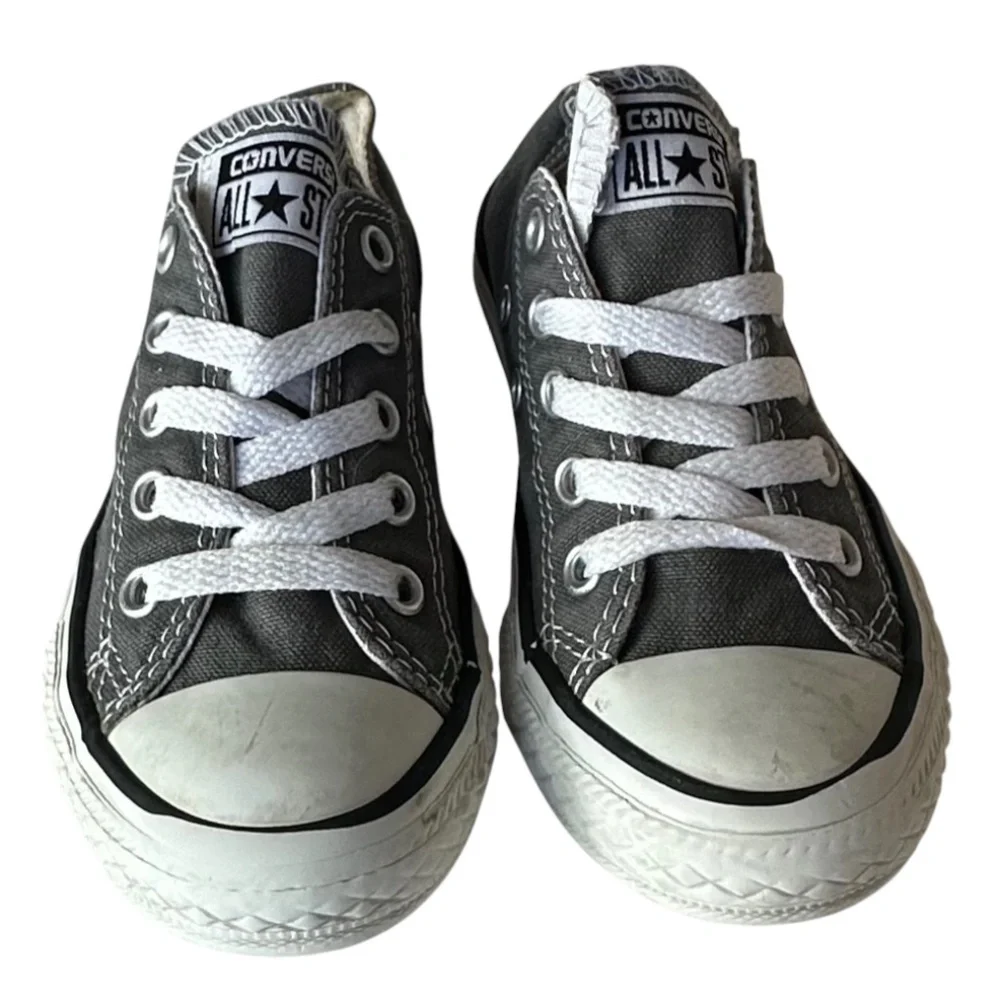 Lot (2) Converse All Star Shoes Sneakers Kids Sz 11 Gray White Lo Top